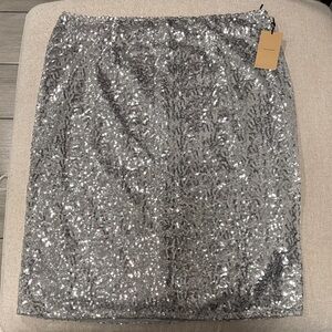 HALOGEN Silver Pencil Skirt
